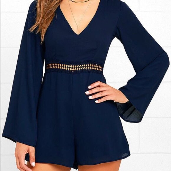 WYLDR Navy Hope So Romper diamond cutout long bell sleeves size small - Picture 16 of 16
